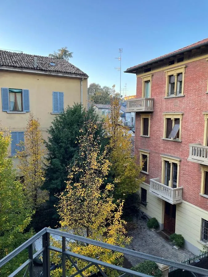 レッジョ・エミリアUn Balcone Sul Centro Storicoアパートメント イタリア